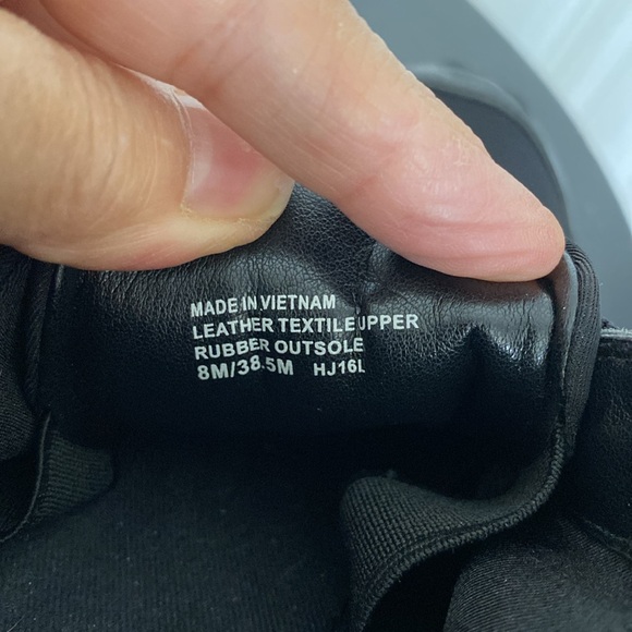 Michael Kors MK trainer sneakers women’s 👟 slip-on black & white Size 8.5 - Picture 7 of 17